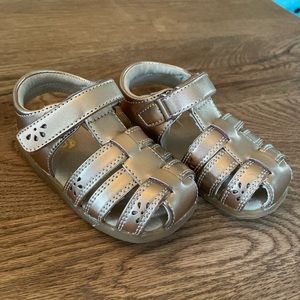 Like new See Kai Run Gloria Sandals. Size 21. Rose gold.